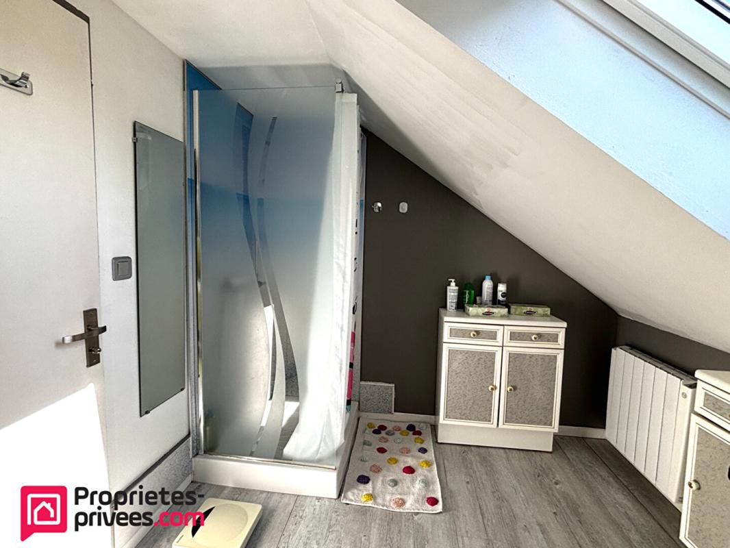 NEUVILLE-SUR-SARTHE Maison indépendante 6 pièce(s), 114 m2, Neuville Sur Sarthe 16