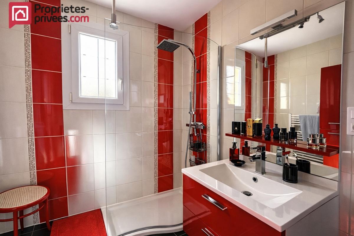 NEUVILLE-SUR-SARTHE Maison indépendante 6 pièce(s), 114 m2, Neuville Sur Sarthe 8