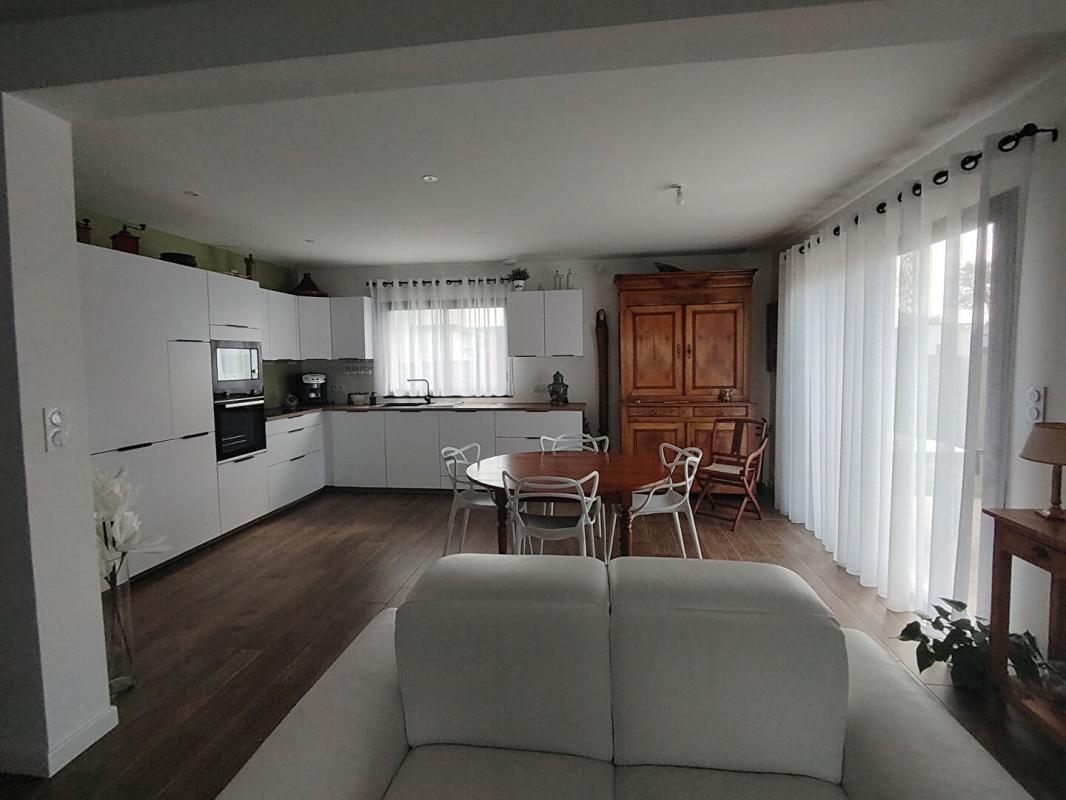 LAMBALLE Maison Planguenoual 5 pièce(s) 100 m2 4