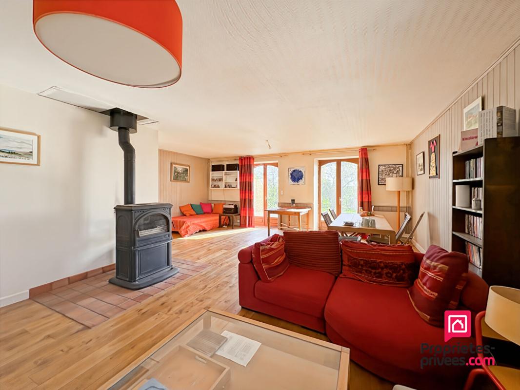 SEMUR-EN-AUXOIS Maison Semur En Auxois 8 pièce(s) 234 m2 1