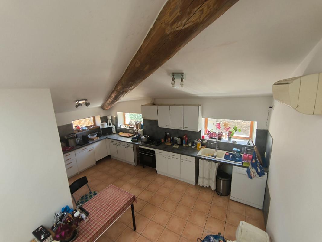 LEZIGNAN-CORBIERES Cruscades :  2 habitations en une : Maison 188m² 10
