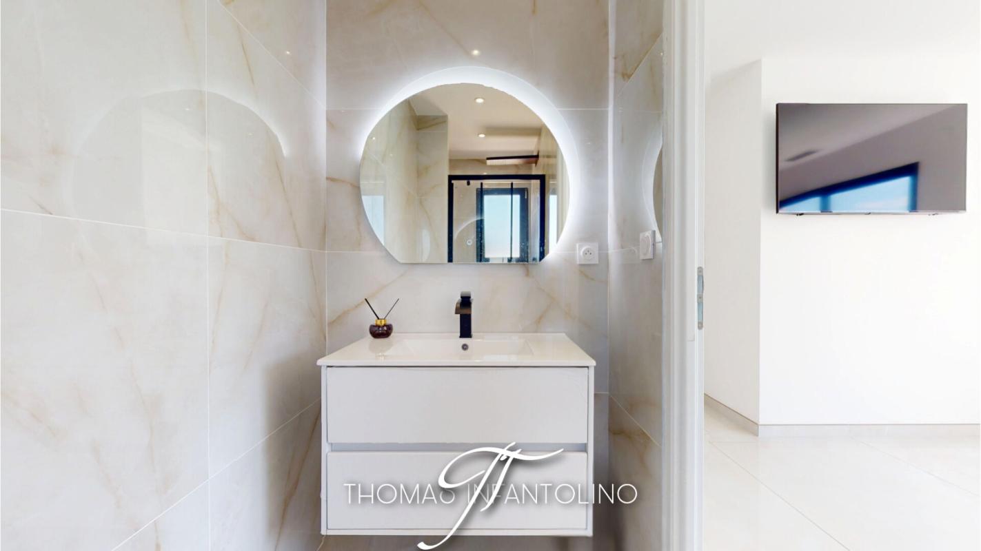 LAVALETTE EN EXCLUSIVITE - PLAIN PIED - 3 CHAMBRES - 1 SUITE PARENTALE - SALLE DE BAIN - SALLE D'EAU - PISCINE - POOL HOUSE 12