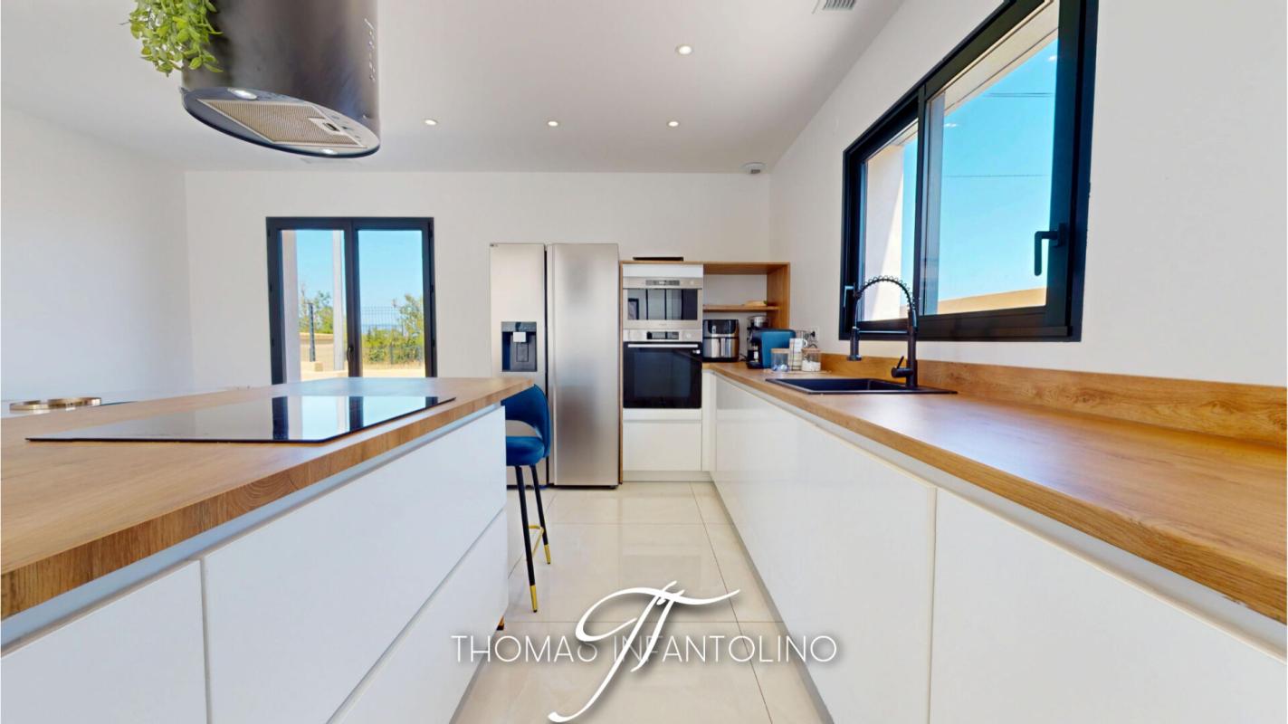 LAVALETTE EN EXCLUSIVITE - PLAIN PIED - 3 CHAMBRES - 1 SUITE PARENTALE - SALLE DE BAIN - SALLE D'EAU - PISCINE - POOL HOUSE 7