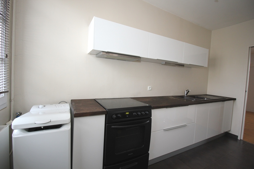 BORDEAUX BORDEAUX CHARTRONS / BASSINS À FLOT-APPARTEMENT MEUBLÉ TRAVERSANT-DERNIER ÉTAGE-PARKING 11