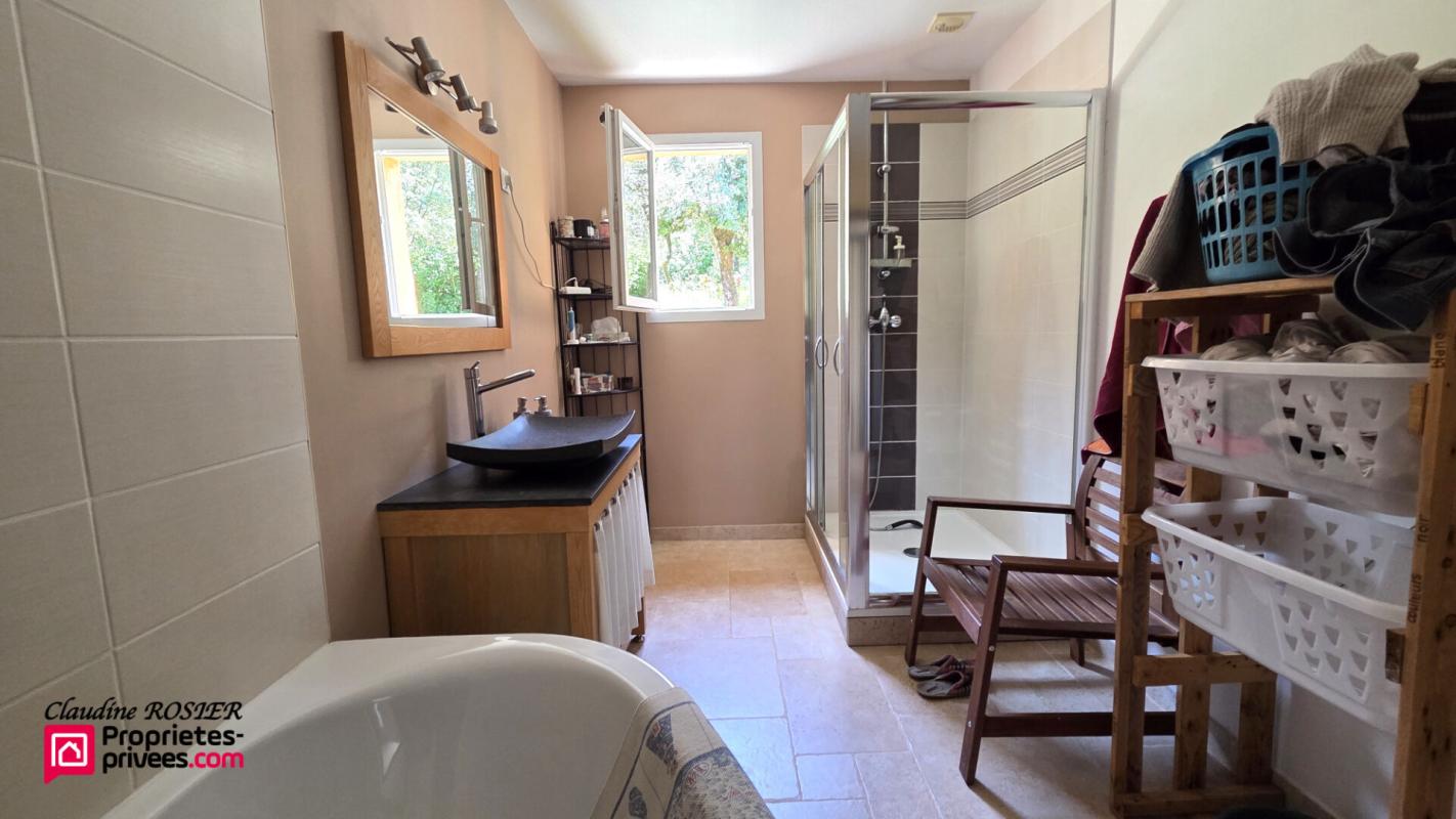 BESSE-SUR-ISSOLE Besse sur Issole Villa  6 pièce(s) 170 m2 14