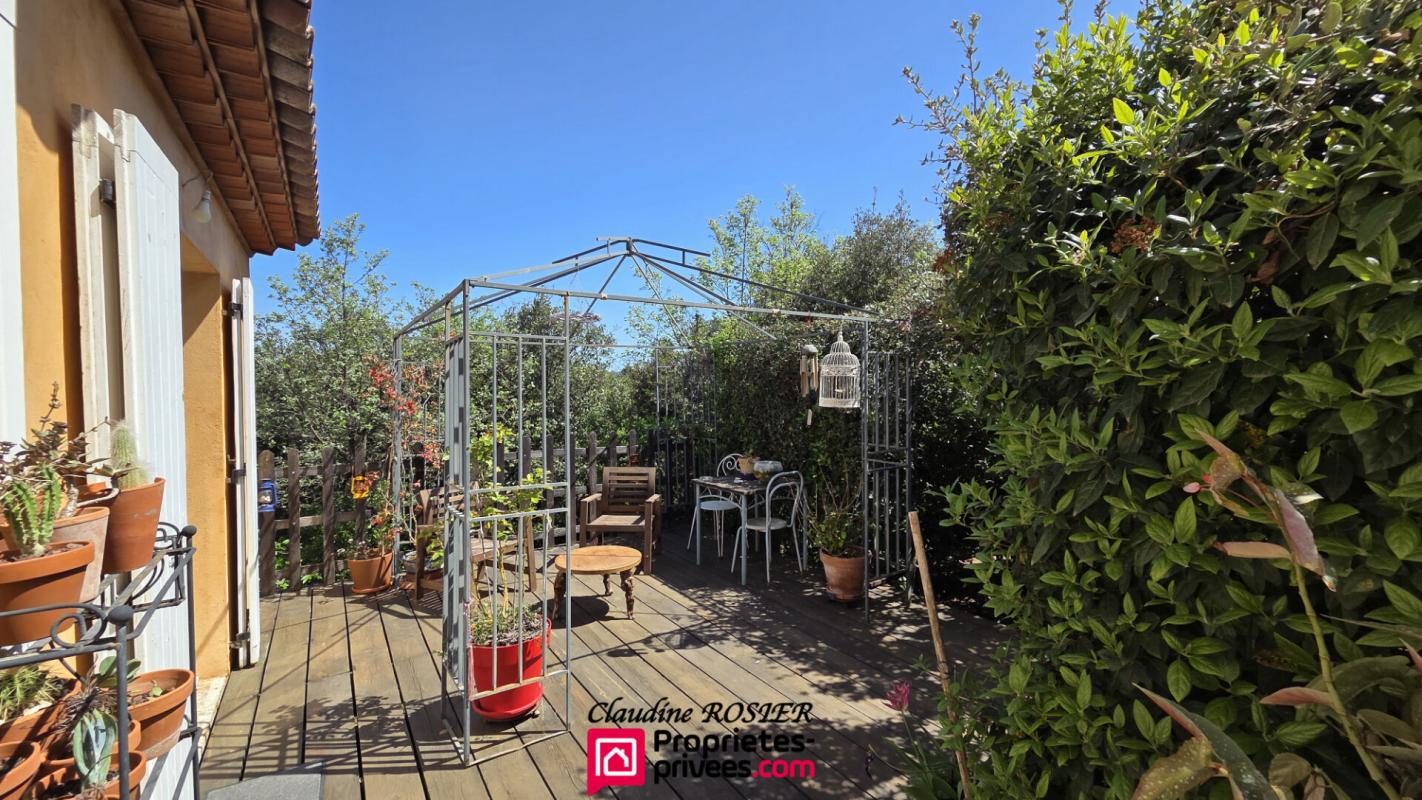 BESSE-SUR-ISSOLE Besse sur Issole Villa  6 pièce(s) 170 m2 5