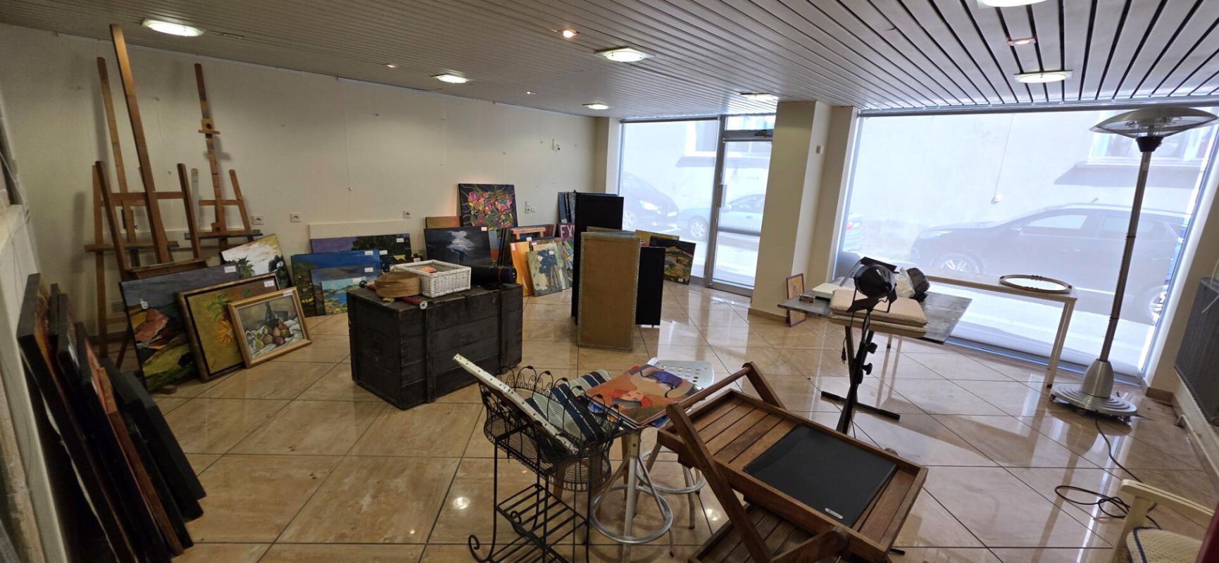 MONTELIMAR Maison de ville de 92 m² + local de 43 m² + 2 garages 9