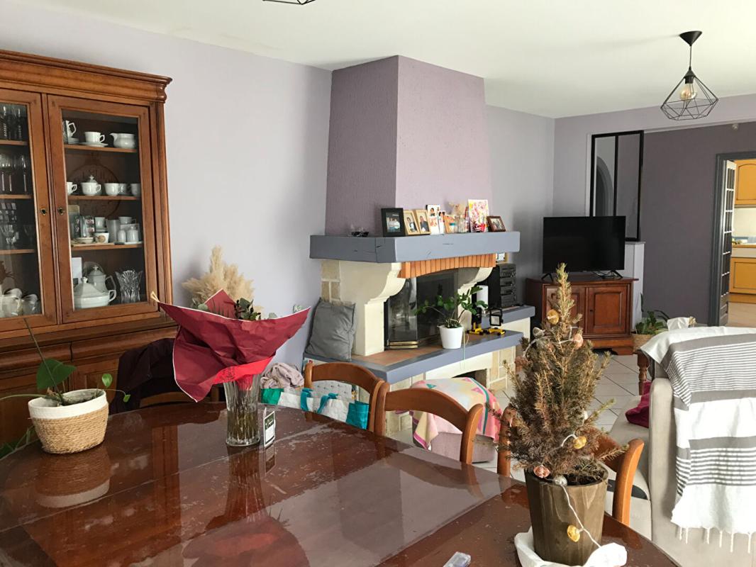 SAINT-MESMIN Maison Saint Mesmin (85700) 4 chambres 11