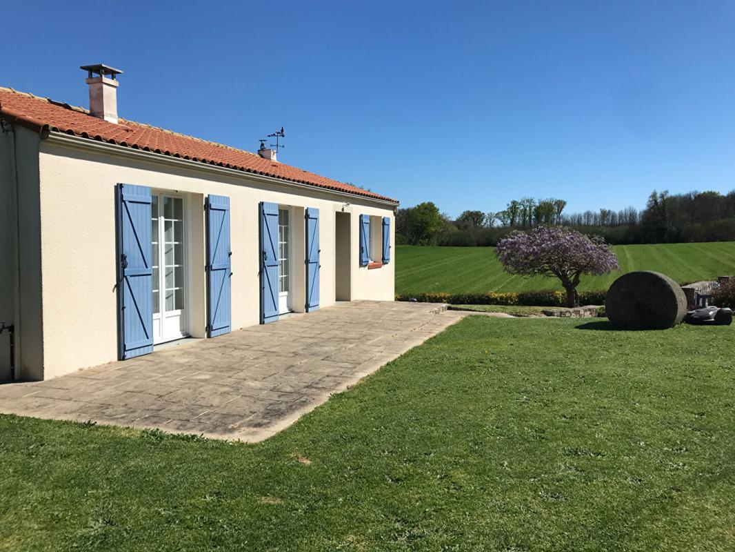 SAINT-MESMIN Maison Saint Mesmin (85700) 4 chambres 6