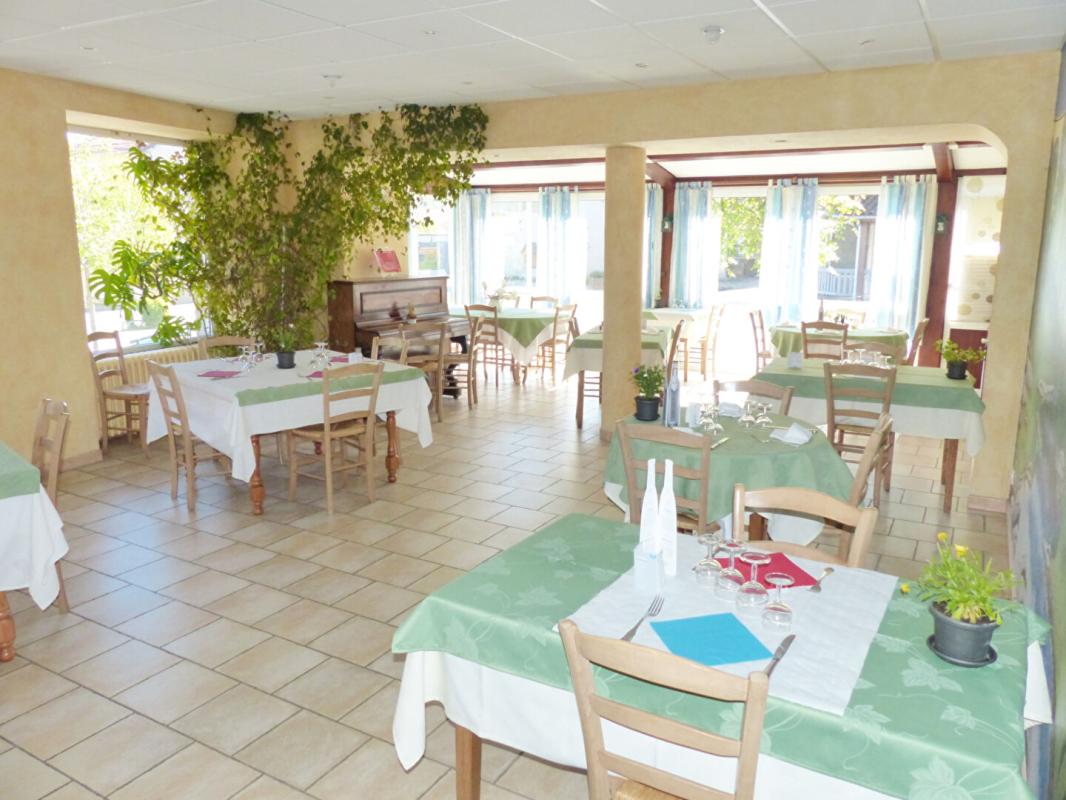 LE PUY-EN-VELAY Hôtel, Bar, Restaurant d'exception avec piscine à Laussonne 11