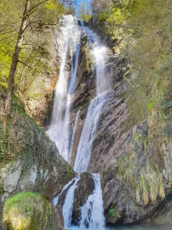 EAUX-BONNES Deux granges à rénover dans les montagnes Ossaloises 8