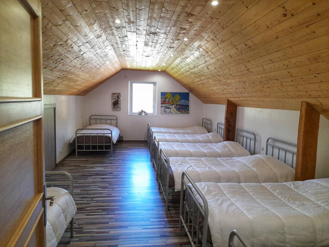 EAUX-BONNES Demeure de prestige en vallée d'Ossau 11