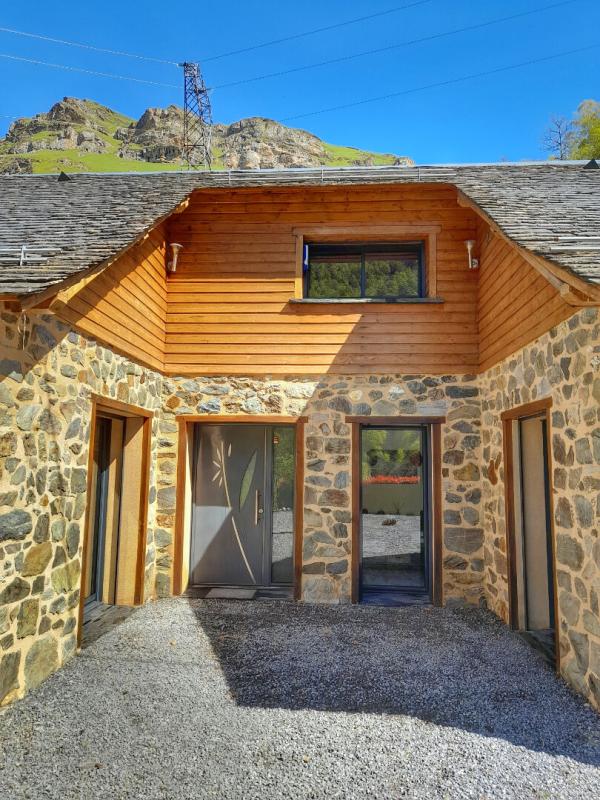 EAUX-BONNES Demeure de prestige en vallée d'Ossau 2