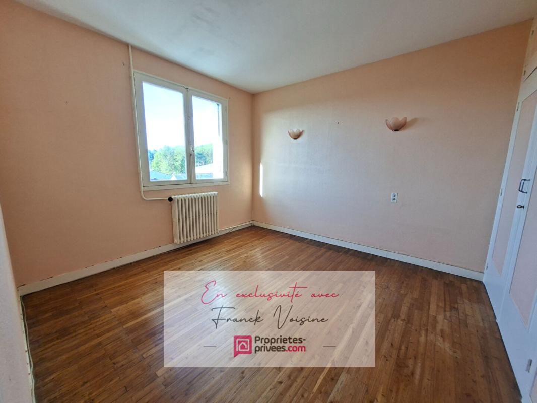 LE BOUPERE A VENDRE en EXCLUSIVITE au Boupère, centre bourg, maison de 109 m2 avec 4 chambres et 1 bureau sur une parcelle de 201 m2 16