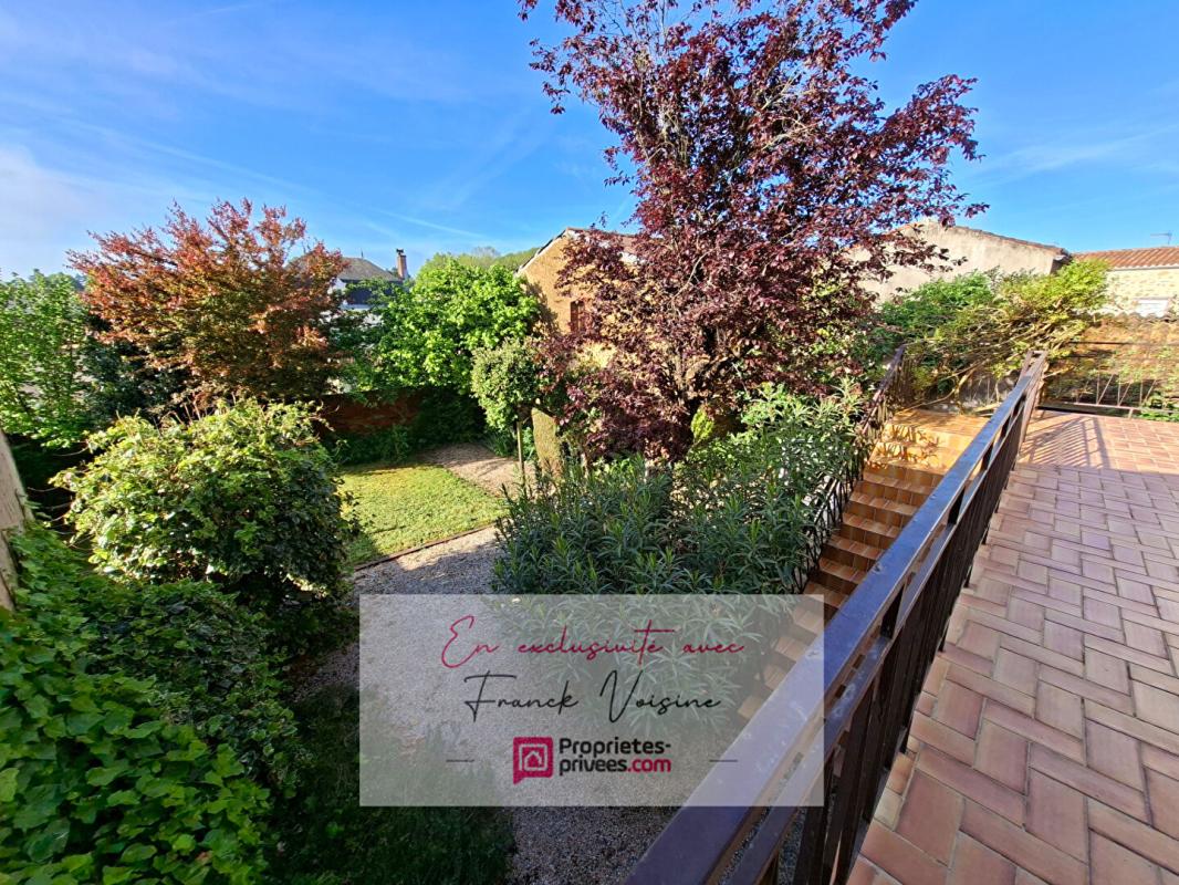 LE BOUPERE A VENDRE en EXCLUSIVITE au Boupère, centre bourg, maison de 109 m2 avec 4 chambres et 1 bureau sur une parcelle de 201 m2 6