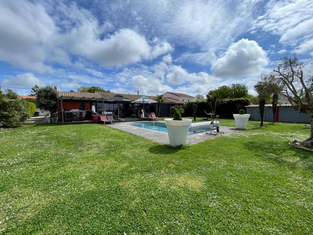 BOURGNEUF Maison plain-pied 4 ch - 201 m² ? Piscine ? Bourgneuf / La Rochelle 8