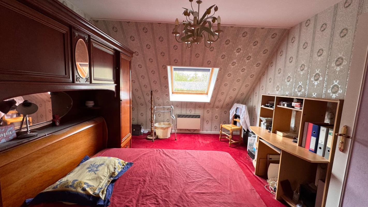 ETALONDES pavillon individuel 123 m2, trois chambres (garage)  proche mer 12