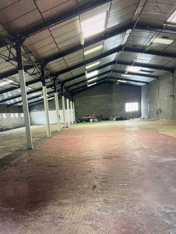 CHAMPSAC Proche de Chalus Maison  4 pièce(s) 90 m2 sur un terrain de 4,5 hectares comprenant 1 étang 3