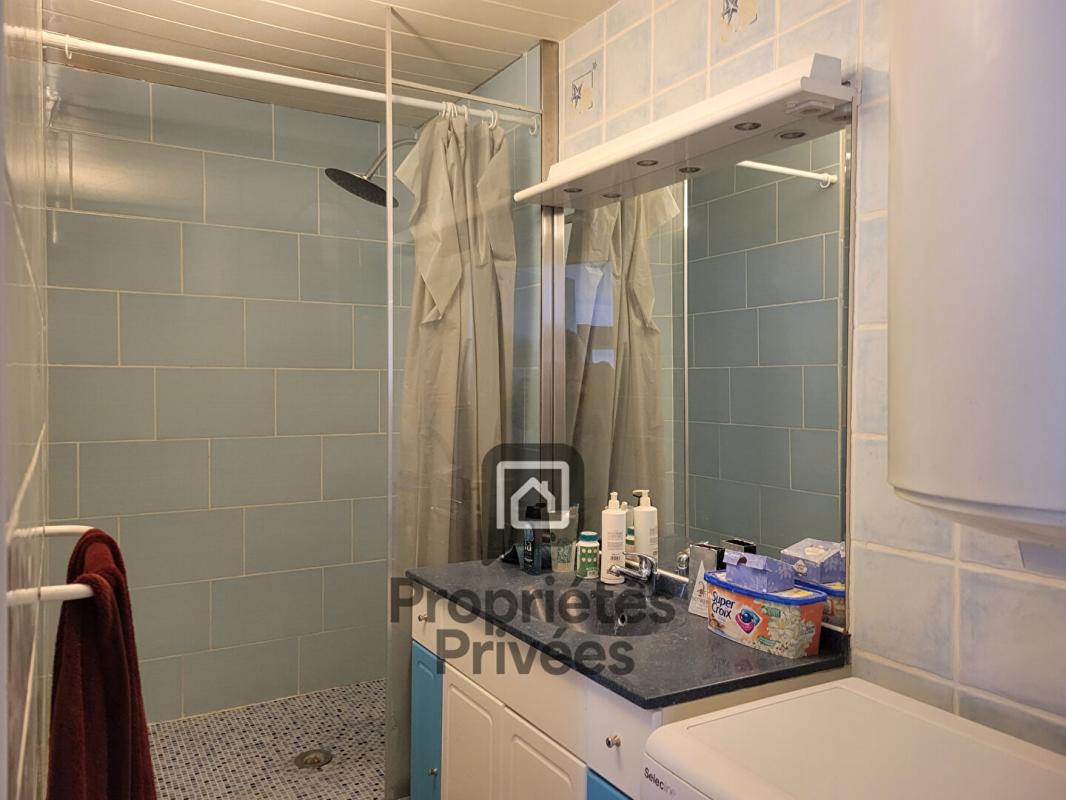 ANNECY Appartement-2 pièces -47m2, 1 chambre, stationnement aisé 7