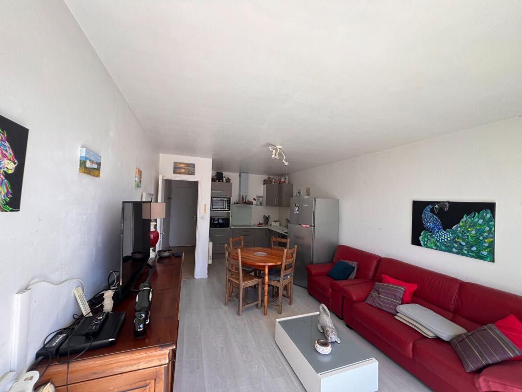 SAINT-HILAIRE-DE-RIEZ Saint Hilaire de Riez-T2 + Alcôve 54m² - VUE MER - 50m Plage des Demoiselles - Parking & Cave 5