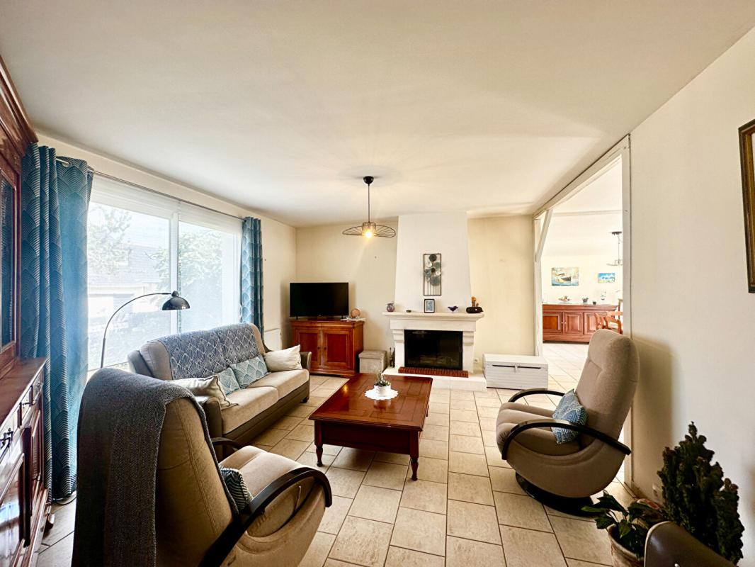 LA MEMBROLLE-SUR-LONGUENEE Maison de 130 m2 - 5 chambres 3