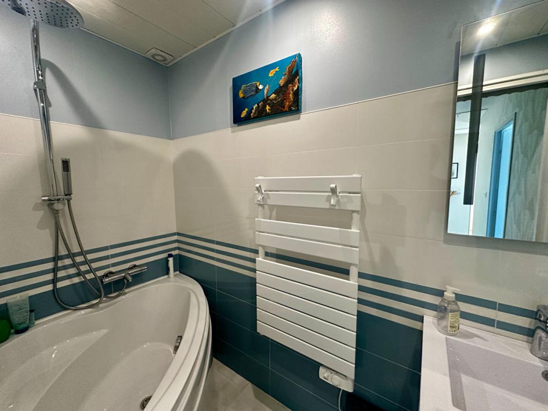 LA MEMBROLLE-SUR-LONGUENEE Maison de 130 m2 - 5 chambres 9