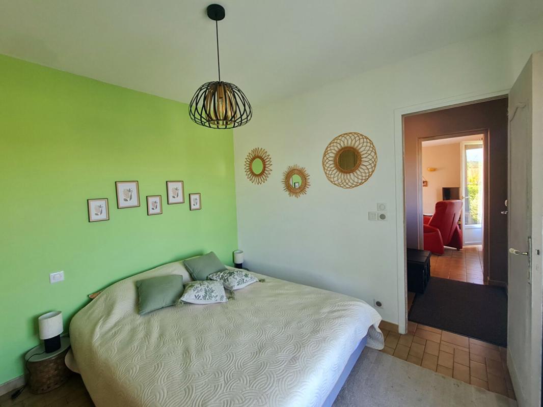 SAINT-MARTIN-DE-VALGALGUES Villa 4 chambres avec piscine, proche commerces 8