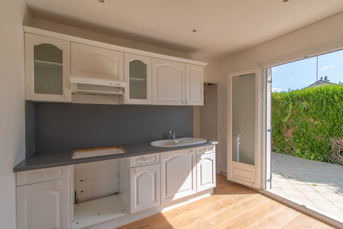 VIERZON Maison Vierzon 4 pièce(s) 93.5 m2 3