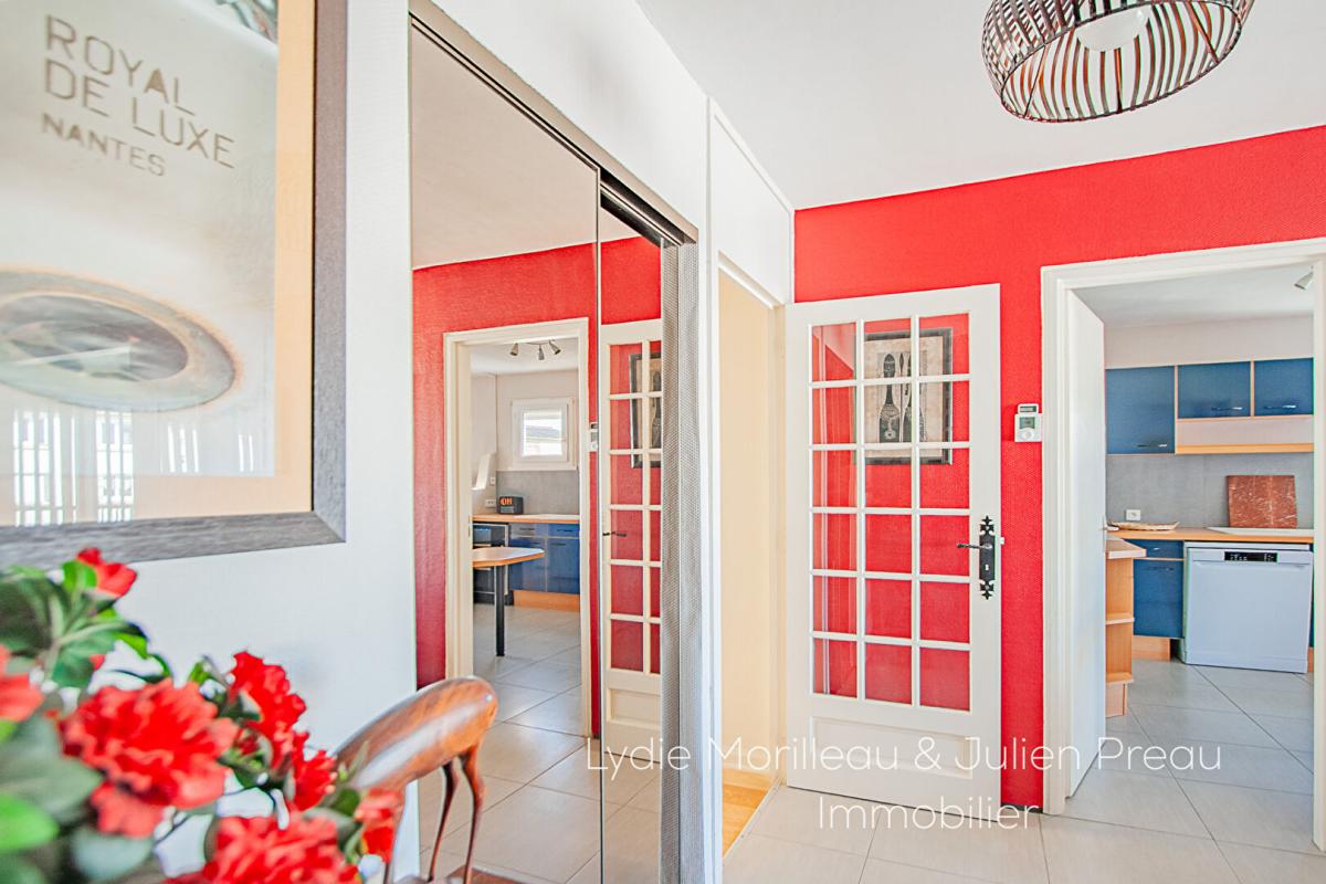 REZE Appartement Rezé (4 pièces) 81m2 6