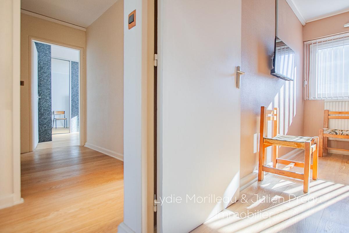 REZE Appartement Rezé (4 pièces) 81m2 7