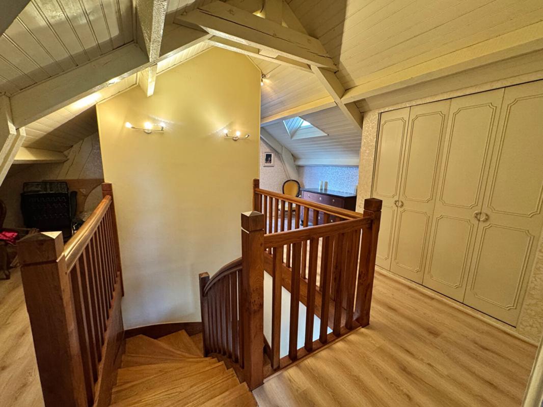 SAINT-EMILION Maison Saint Emilion 6 pièce(s) 160 m2 6