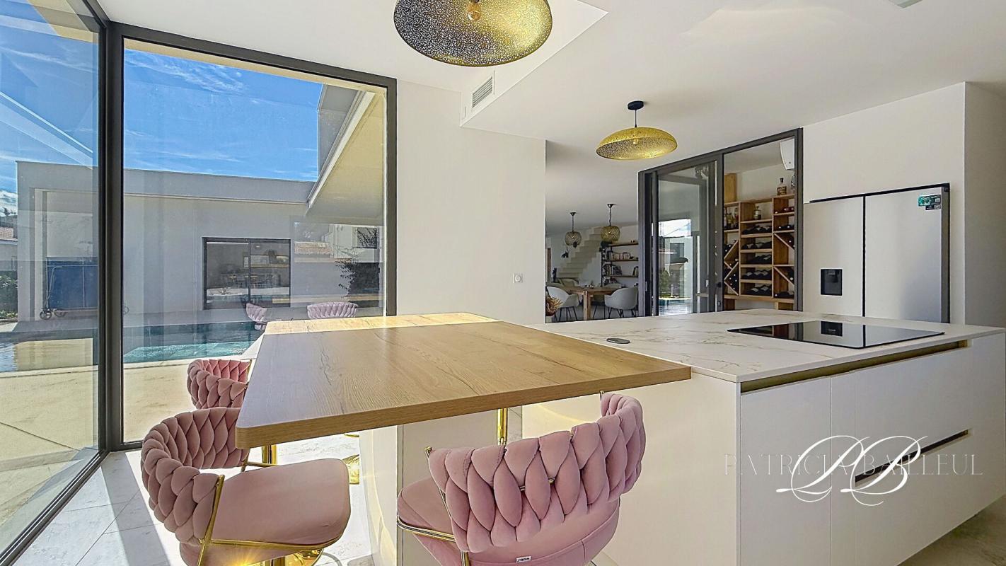 SAINT-FELIU-D'AVALL Villa contemporaine de 280m²  à Saint-Feliu d'avall 10