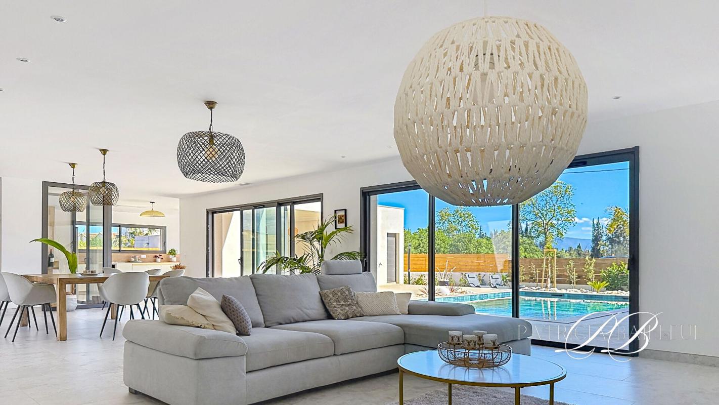 SAINT-FELIU-D'AVALL Villa contemporaine de 280m²  à Saint-Feliu d'avall 6