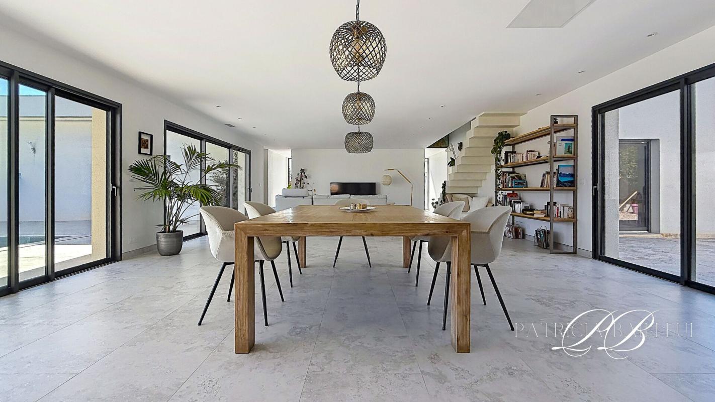 SAINT-FELIU-D'AVALL Villa contemporaine de 280m²  à Saint-Feliu d'avall 7