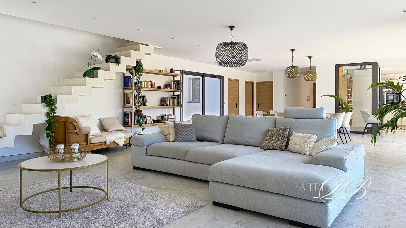 SAINT-FELIU-D'AVALL Villa contemporaine de 280m²  à Saint-Feliu d'avall 8