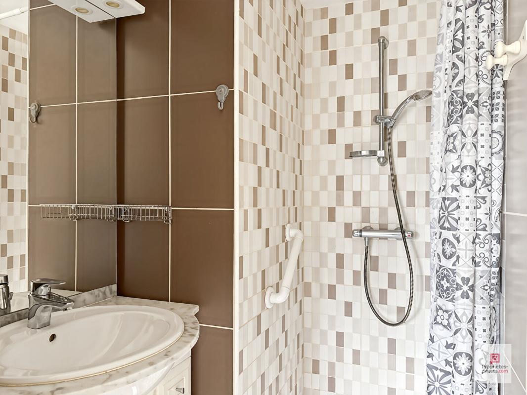 PRECIGNE Maison Precigne 8 pièce(s) 125.67 m2 7