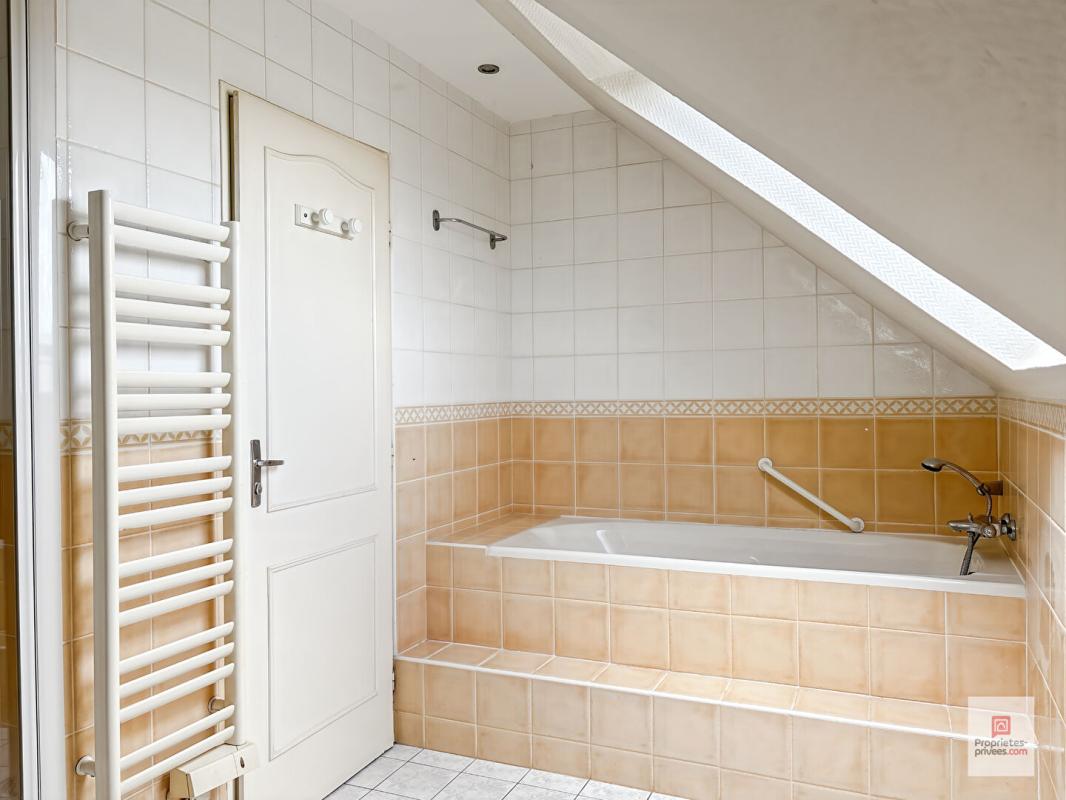 PRECIGNE Maison Precigne 8 pièce(s) 125.67 m2 9