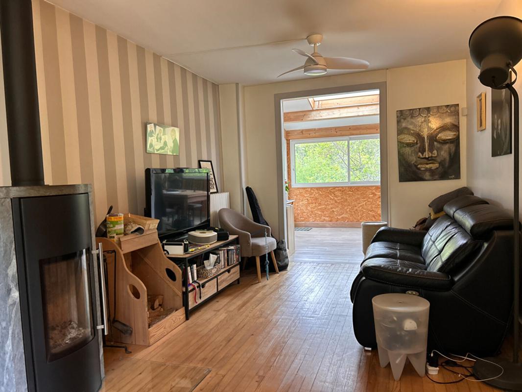 CHAMPCEVINEL A vendre, maison de ville de type 4, aux portes de Périgueux 24000 4