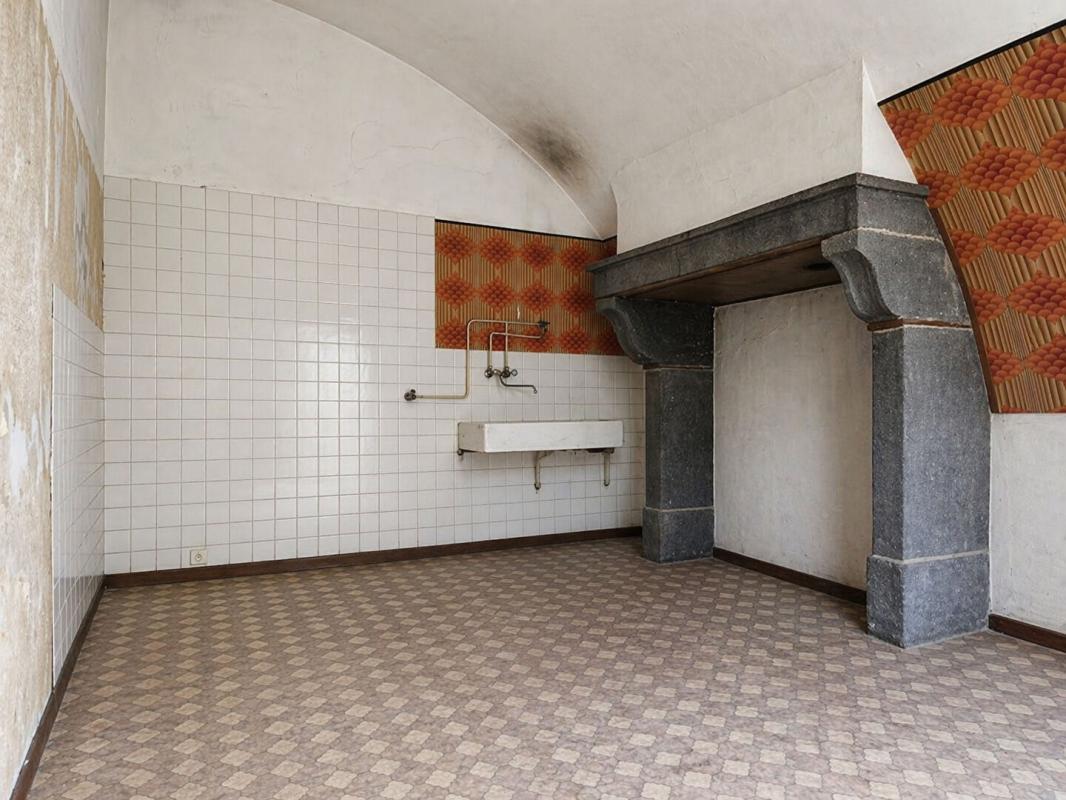 AYDAT Maison à Aydat - Rouillas Bas - 120 m2 - Fort potentiel ! 11