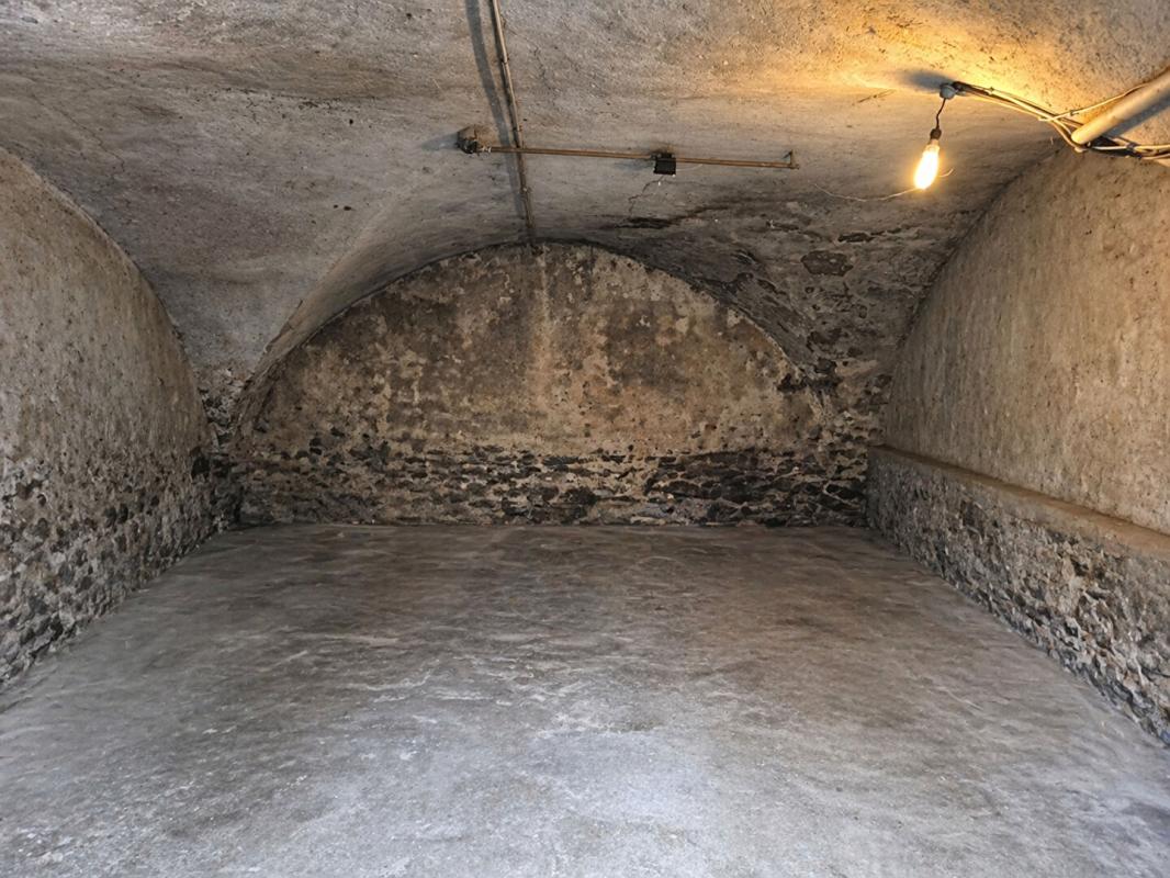 AYDAT Maison à Aydat - Rouillas Bas - 120 m2 - Fort potentiel ! 12