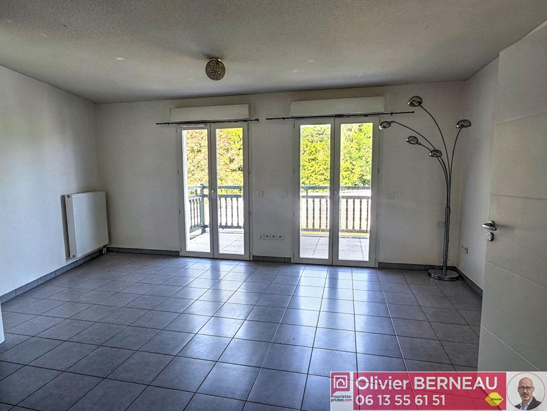 BASSUSSARRY Appartement Bassussarry 2 pièce(s) 46 m2 avec balcon + parking 1