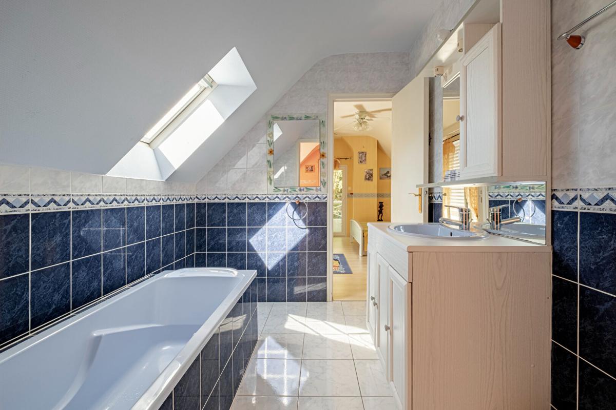 GUERANDE Maison Guerande 9 pièce(s) 207 m2 15