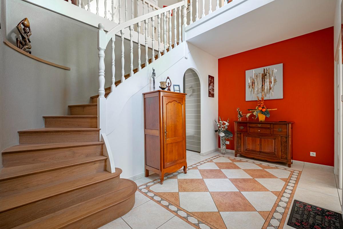 GUERANDE Maison Guerande 9 pièce(s) 207 m2 2