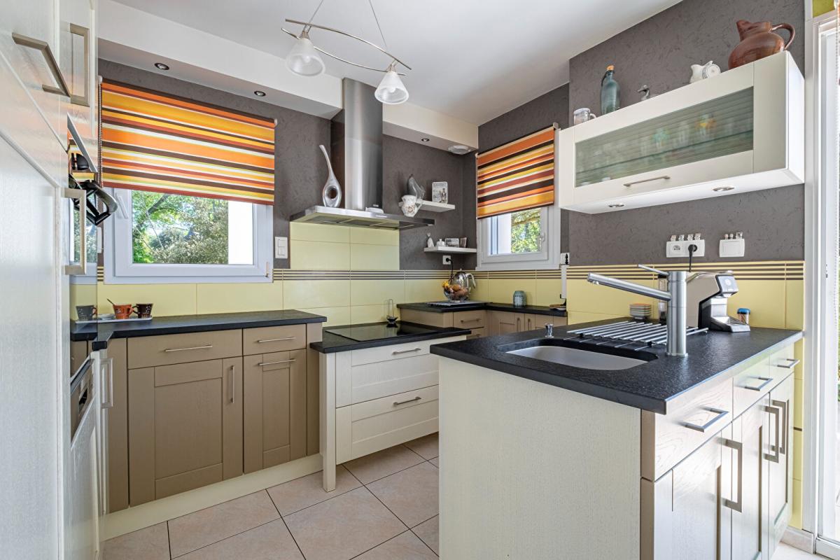 GUERANDE Maison Guerande 9 pièce(s) 207 m2 6