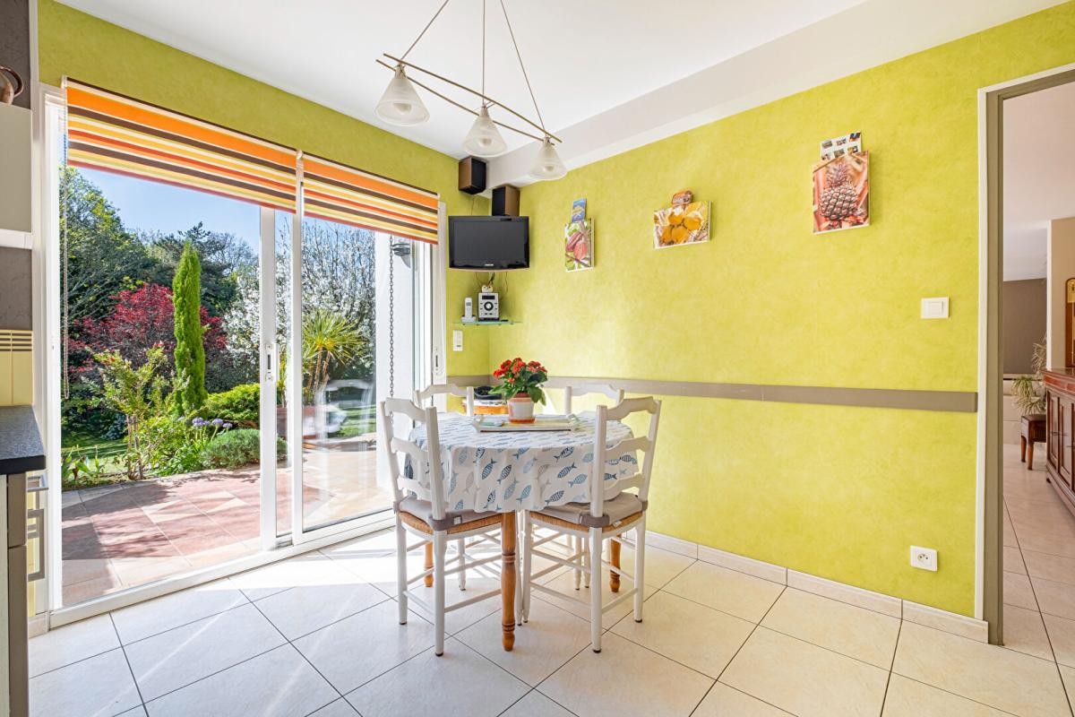 GUERANDE Maison Guerande 9 pièce(s) 207 m2 7