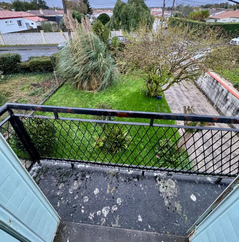 SAINTES Maison T3 Saintes jardin parking garage 9