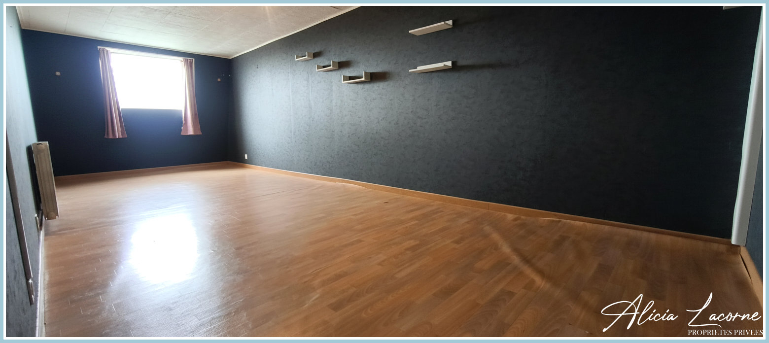 SAINT-SAUVEUR-D'EMALLEVILLE Maison St Sauveur D Emalleville 10 pièce(s) 295 m2 12