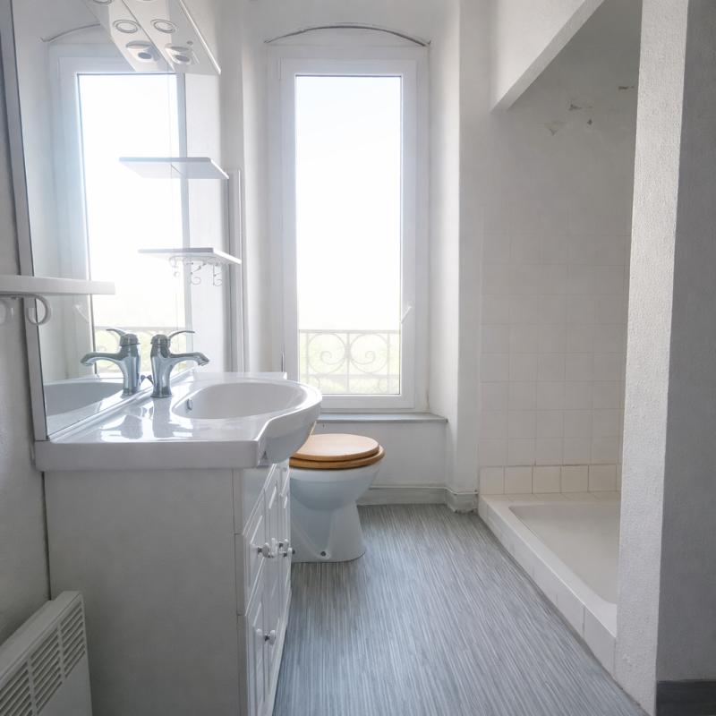 GINESTAS Appartement + Combles Ginestas 5