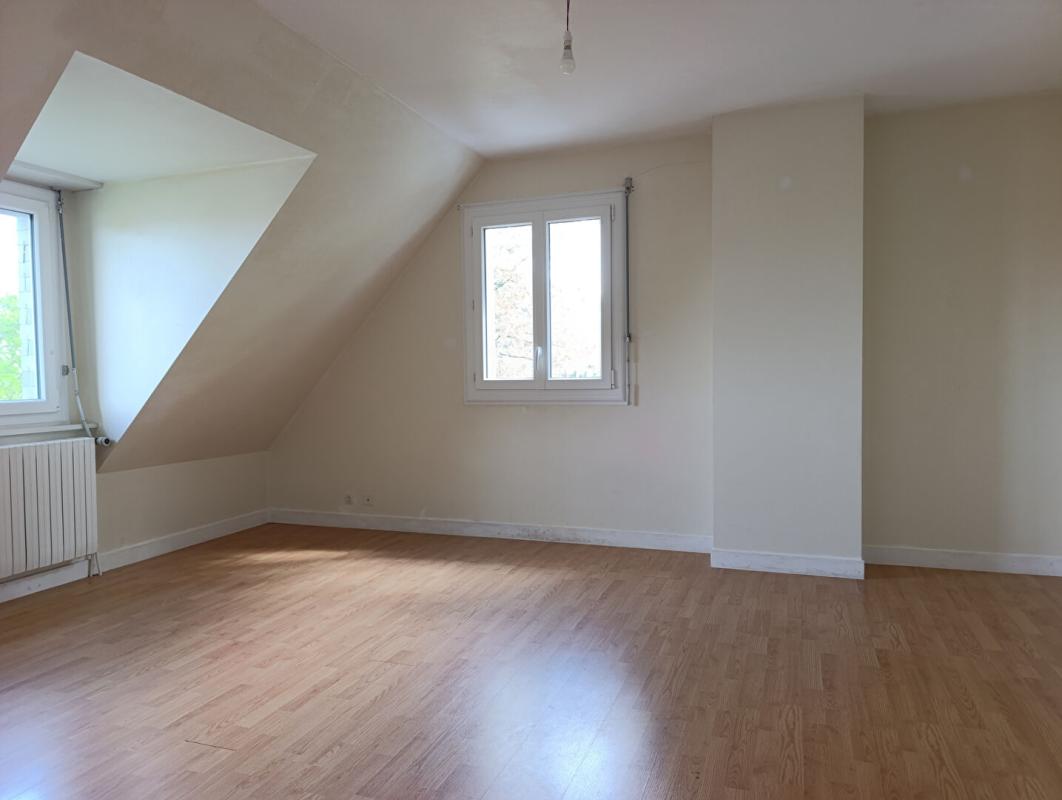 PONTIVY Maison Pontivy familiale proche centre-ville 12