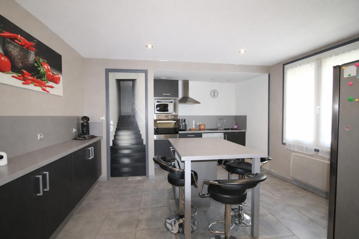 PEPIEUX Maison Pepieux 6 pièce(s) 122 m2 1